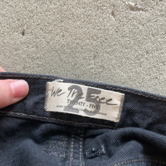 NWT Free People Makai Cut Off Denim Shorts Distressed black - Picture 15 of 16